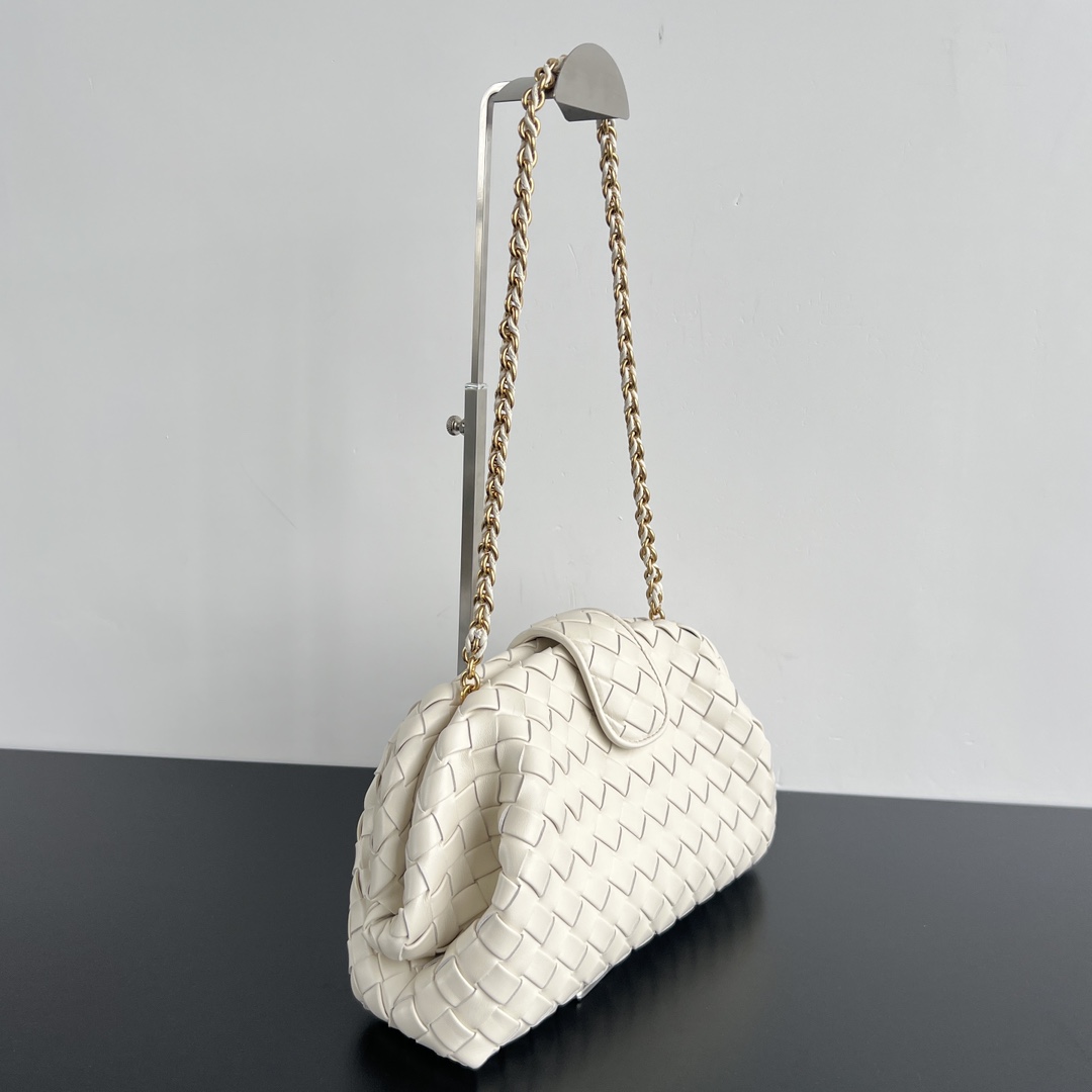 Teen Lauren 1980 Padded Intrecciato Leather Clutch With Chain White